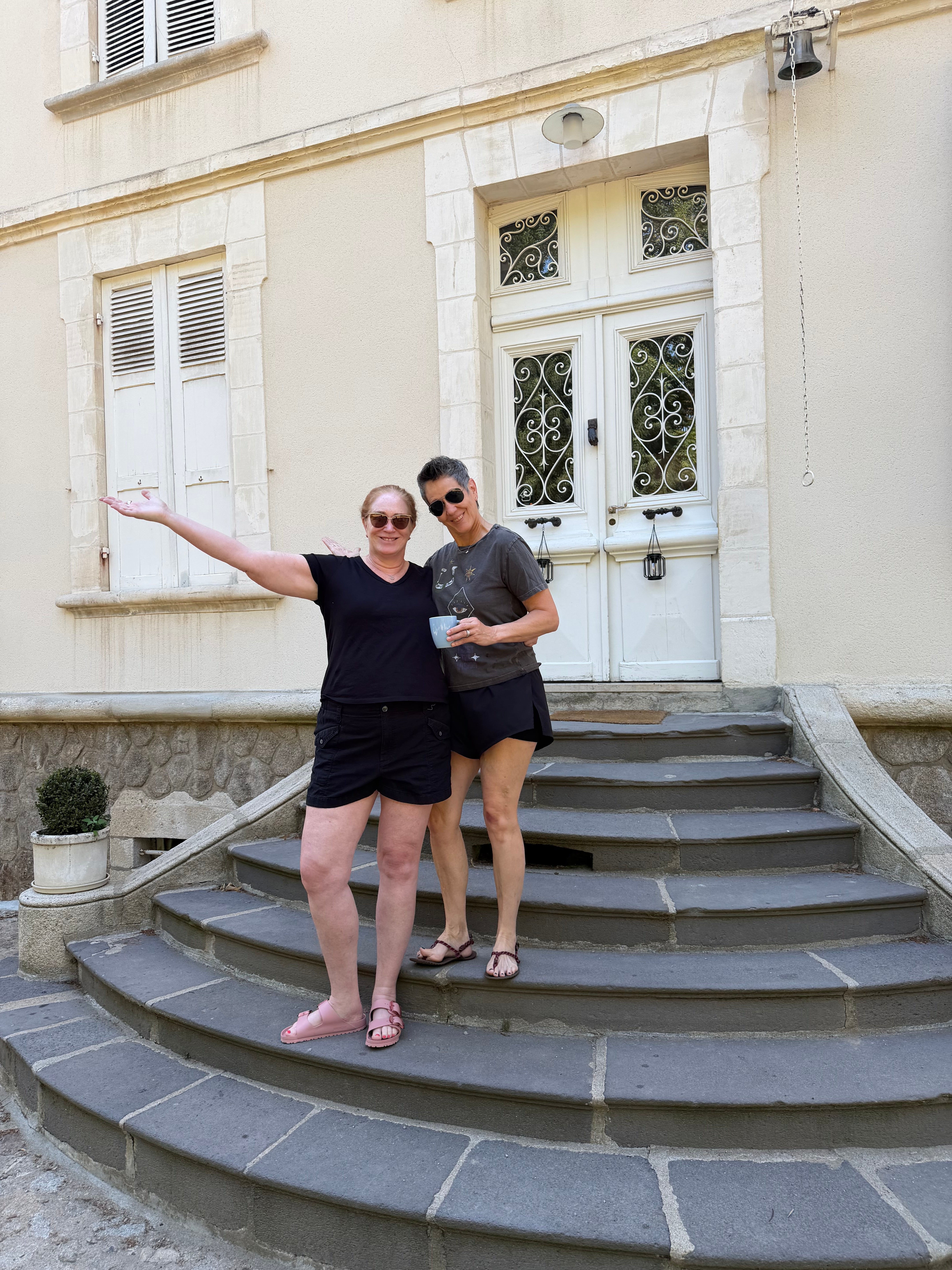 Taking Java Love to the French Countryside for Jodie and Kristine's Trip to France